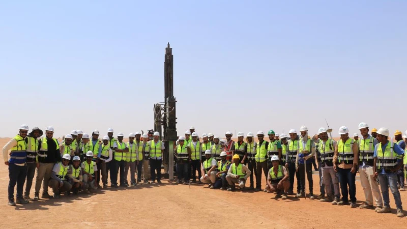 Africa’s Largest Solar-Storage Project Installs First Solar Pile